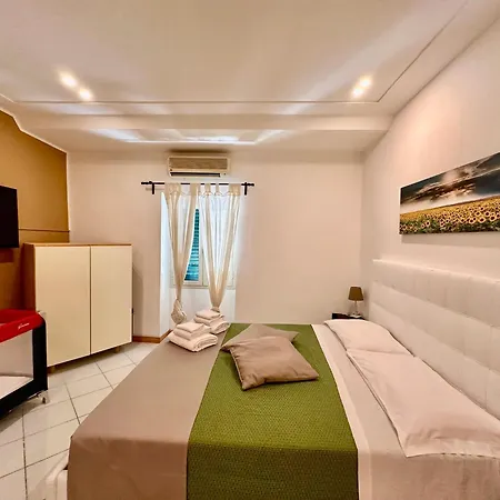 Apartment Mammina Chiatamone *