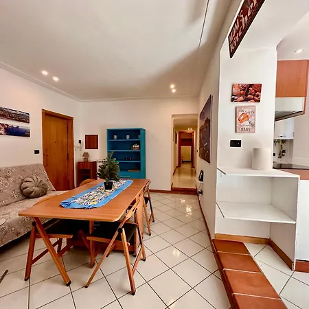 Mammina Chiatamone Apartment