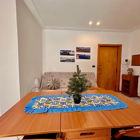 Mammina Chiatamone Apartment