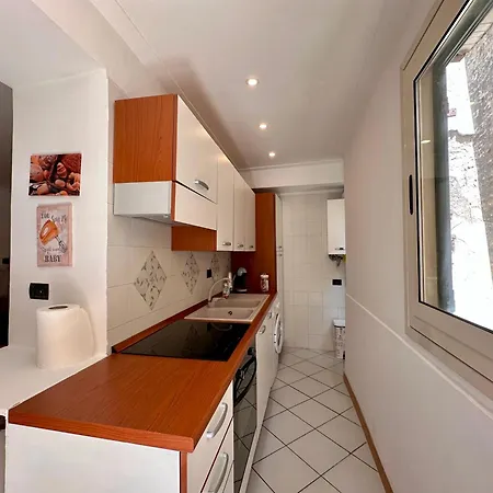 Mammina Chiatamone Apartment