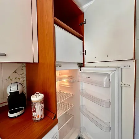 Mammina Chiatamone Daire Napoli