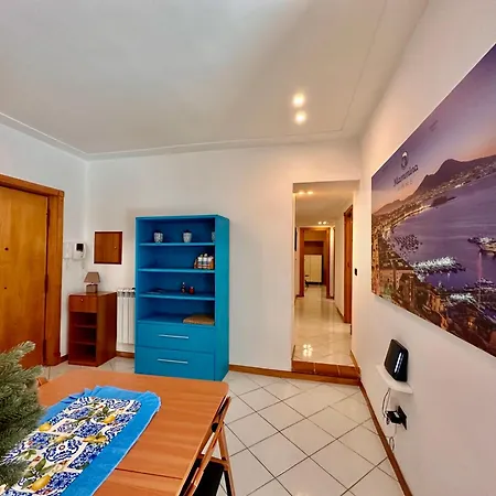 Mammina Chiatamone Apartment Naples