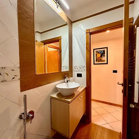Mammina Chiatamone Apartment