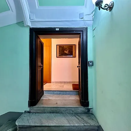 Mammina Chiatamone Apartment Naples