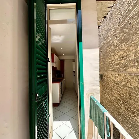 Apartment Mammina Chiatamone Naples