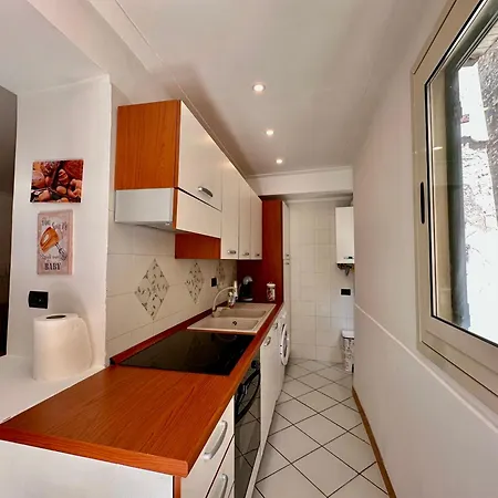 Mammina Chiatamone Apartment