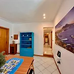 Mammina Chiatamone Apartmán Neapol